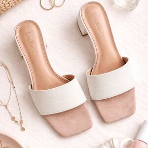 Lulus White Square Toe Mule Heels Women’s Size 6
